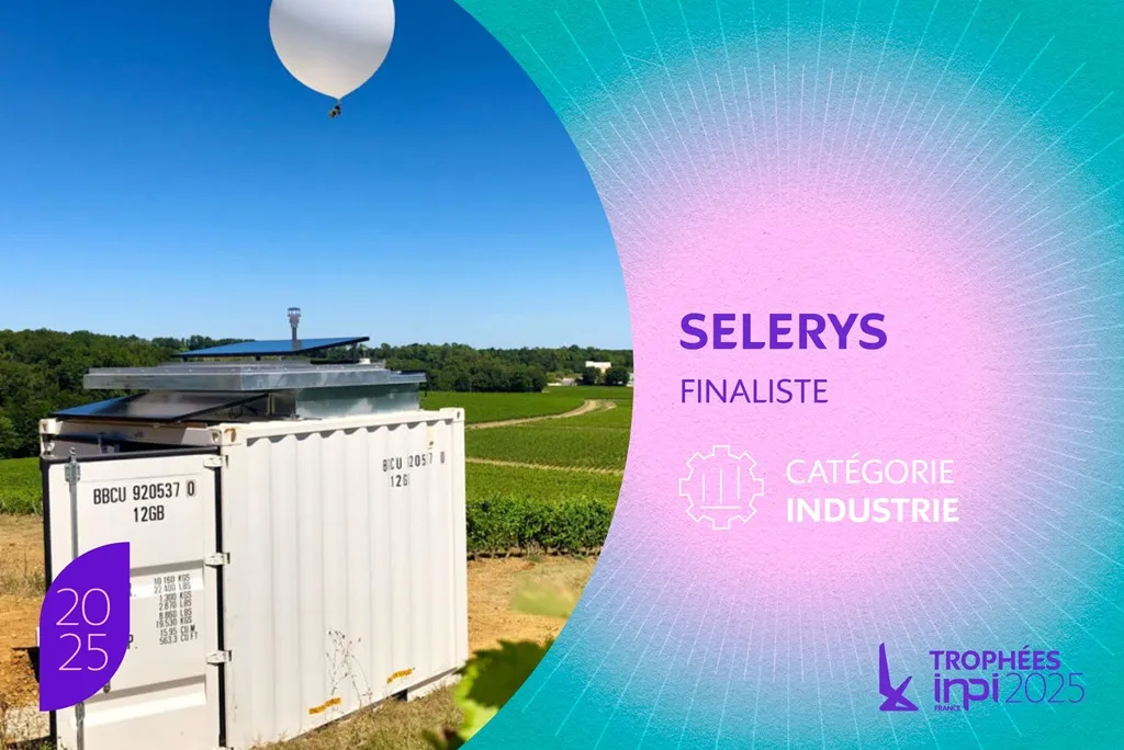 Un conteneur blanc équipé de panneaux solaires est présenté dans un paysage rural avec un ballon blanc dans le ciel. Sur le côté droit, on peut lire "SELERYS" en grand, suivi de "FINALISTE".